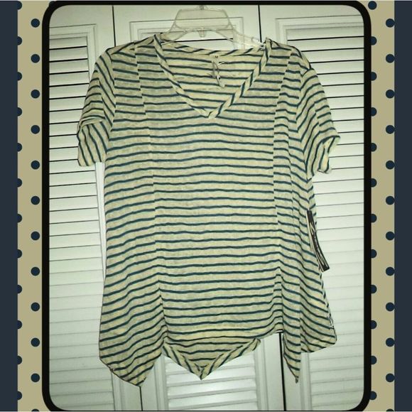 NEW! SEVEN 7 SHORT SLEEVE TOP V NECK HANKERCHIEF STRIPED BOHO $39-WOMENS SIZE M - Picture 1 of 4